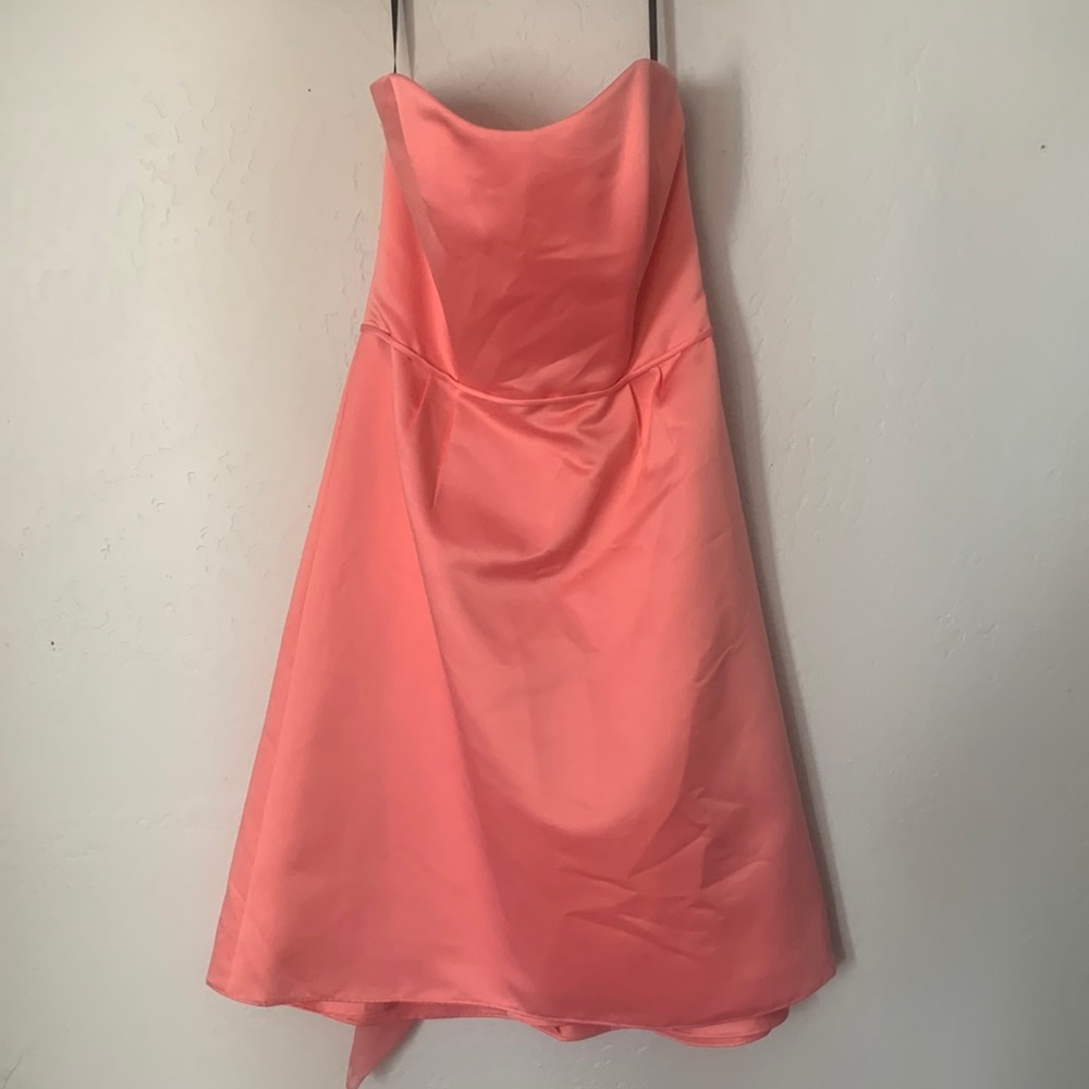 Womens size 10 short formal dress. Rose pink with detachable straps.